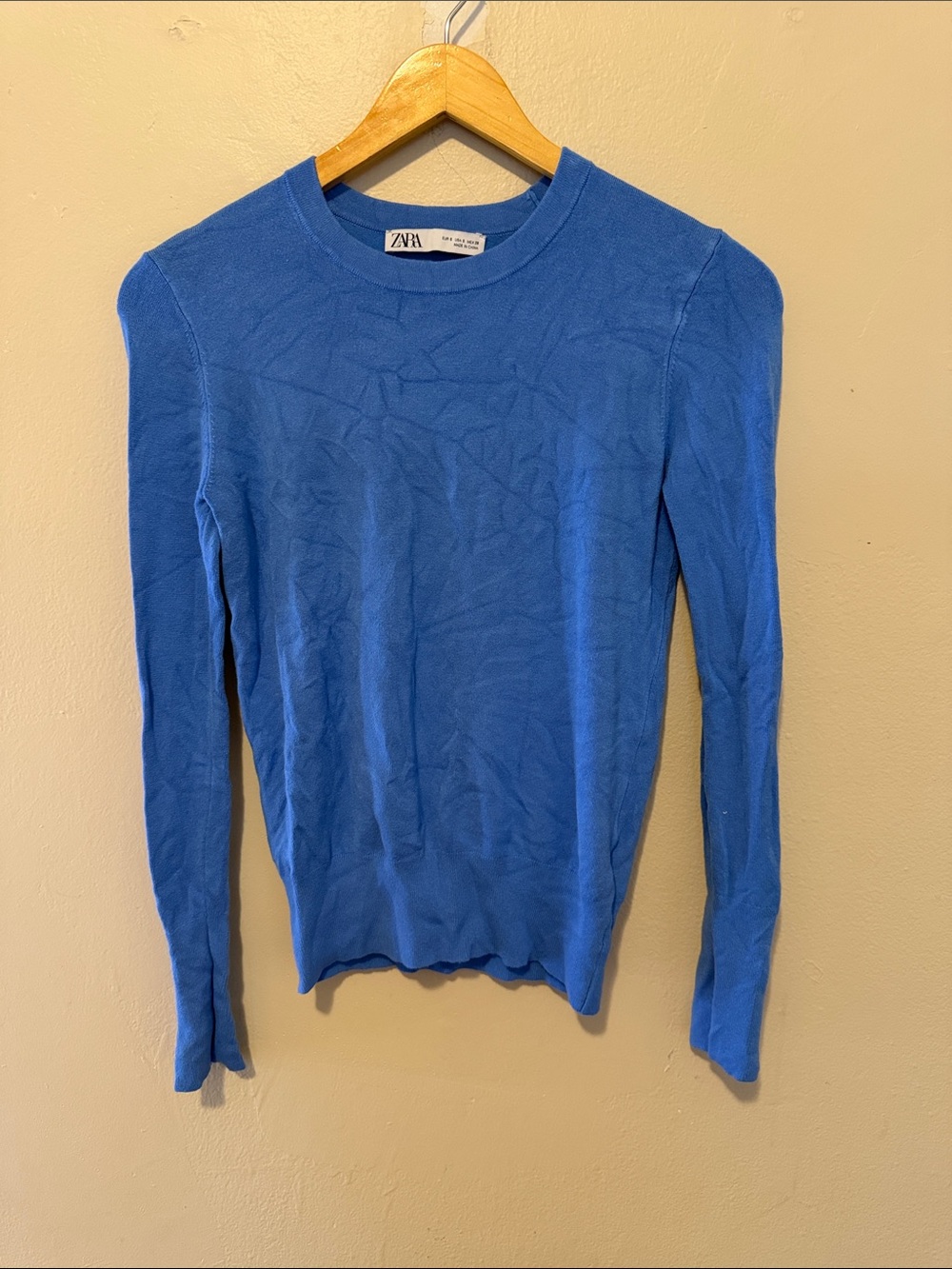 Zara Women’s Scoopneck Sweater in Bright Blue